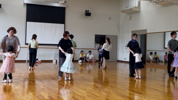 ダンススタジオミヤザキ社交ダンスキッズクラス
